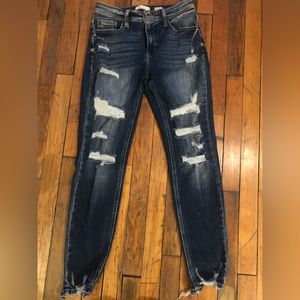 KanCan Size 28 Jeans
